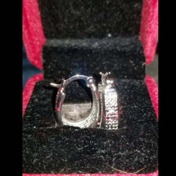 NWOT 14k WGF 0.02ctw Genuine Diamond Accent Hoop Pierced Earrings - Picture 4 of 9